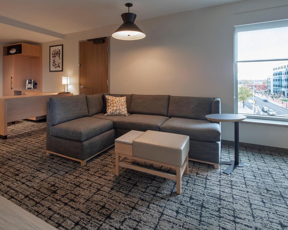 Hyatt Place Moncton-Downtown Екстериор снимка